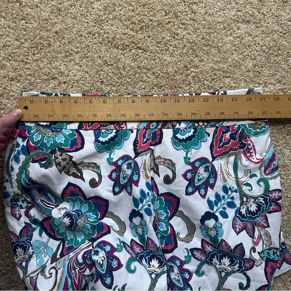 Chico’s So Slimming Brigitte Crop Pants Size 2 (US‎ 12) Floral Stretch - Picture 6 of 8